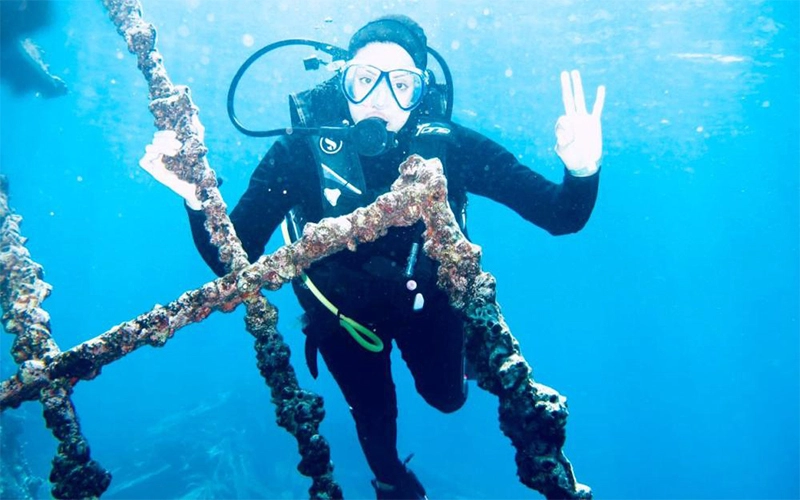 Scuba Diving 2 Dives From The Shore